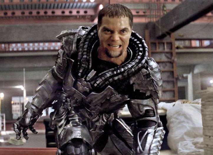 Le général Zod (Michael Shannon)