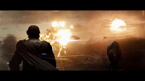 1man-of-steel-jor-el-russel-crowe-watches-an-air-battle-krypton