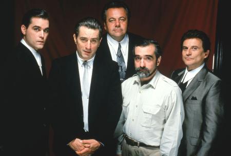 picture-of-robert-de-niro-martin-scorsese-ray-liotta-joe-pesci-and-paul-sorvino-in-goodfellas-large-picture